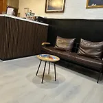 Nou Roser فندق L' Escala