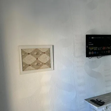 Nou Roser * L' Escala