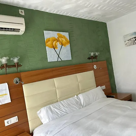 Hotel Nou Roser L' Escala