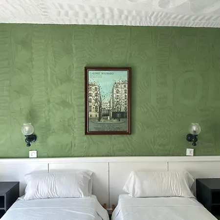 Nou Roser L' Escala