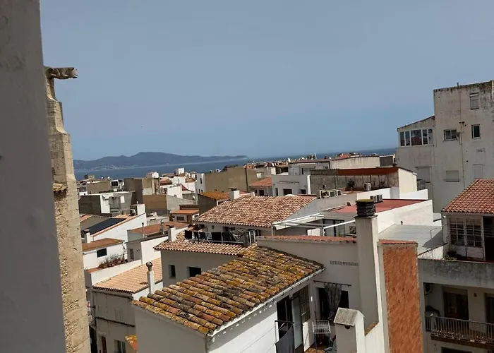 Nou Roser מלון L' Escala