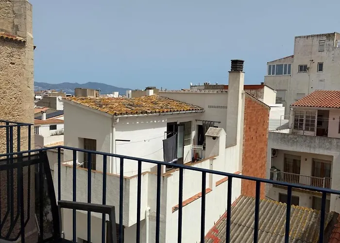 Otel Nou Roser