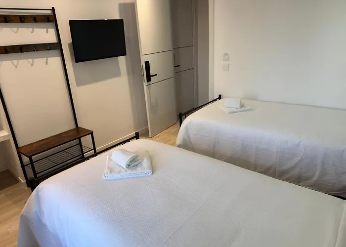 Nou Roser L' Escala