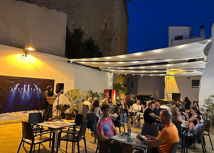 Otel Nou Roser L' Escala
