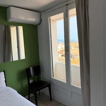 Nou Roser * L' Escala