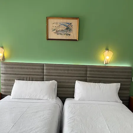 Hotel Nou Roser L'Escala