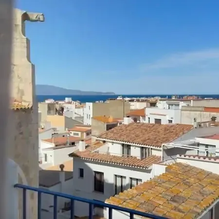 Nou Roser Hotel *
