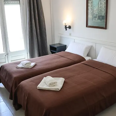 Nou Roser * L' Escala
