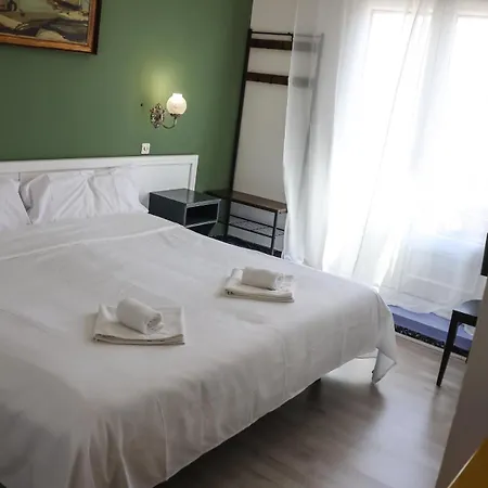 Hotel Nou Roser