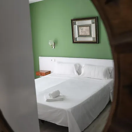 Hotel Nou Roser