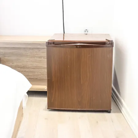 Nou Roser * L' Escala