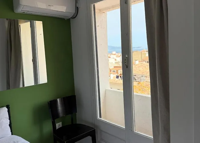 Nou Roser * L' Escala