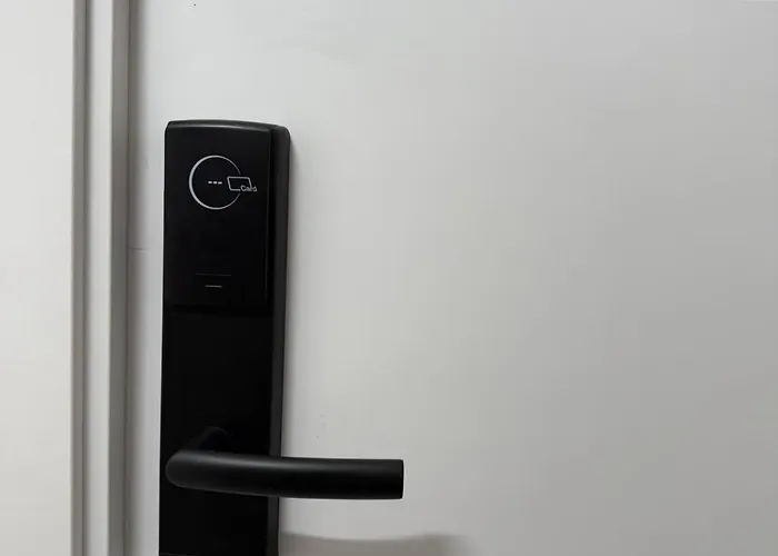 Nou Roser * L' Escala